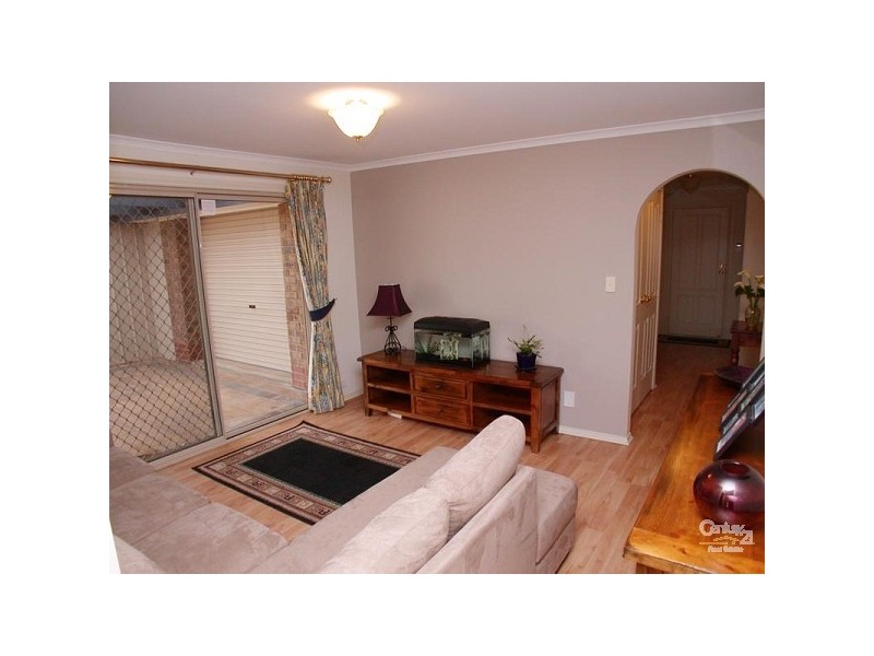 2 Stanford Glen, Seaford Rise SA 5169