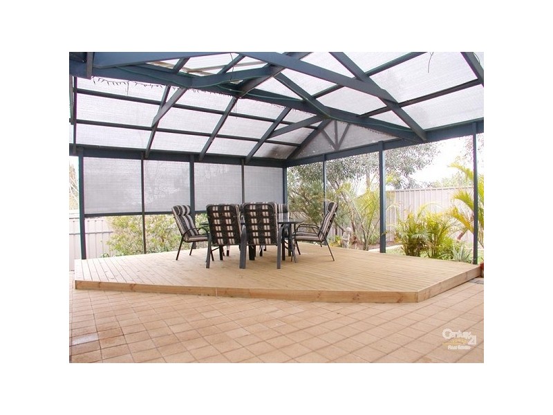 2 Stanford Glen, Seaford Rise SA 5169