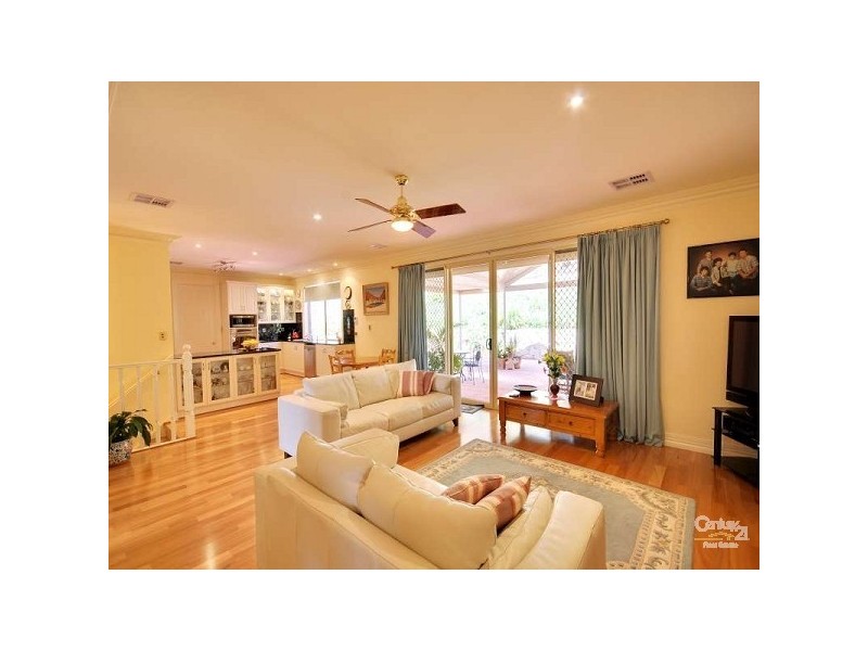 42 Alpine Road, Happy Valley SA 5159