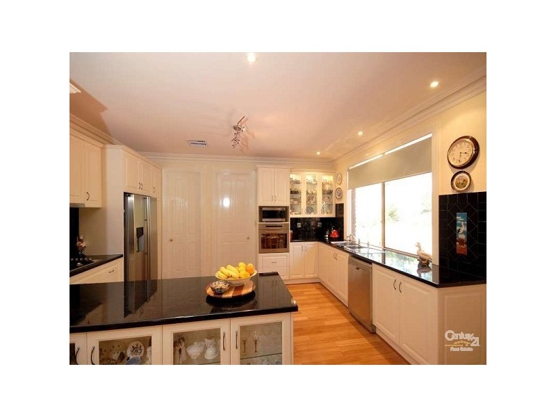 42 Alpine Road, Happy Valley SA 5159