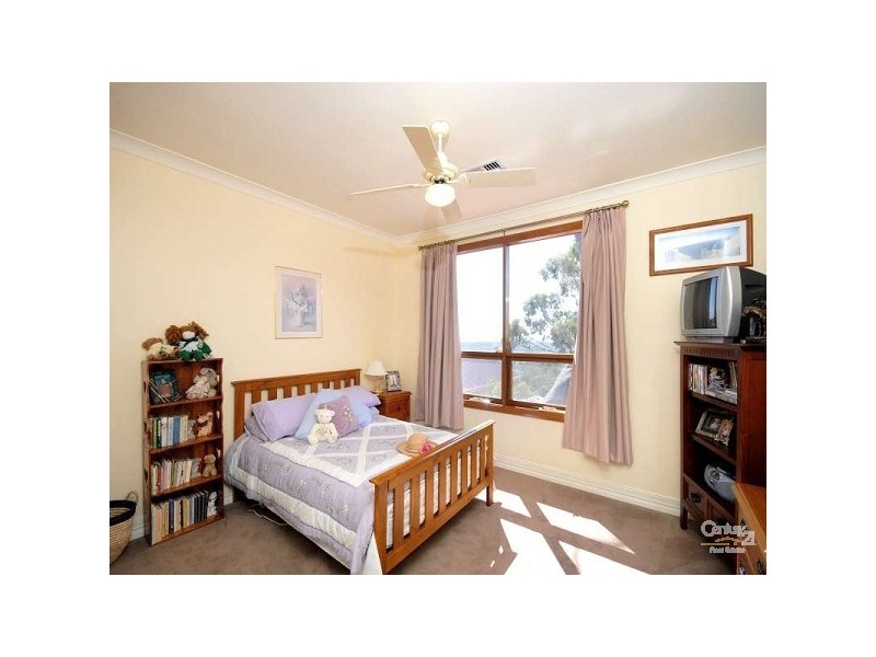 42 Alpine Road, Happy Valley SA 5159