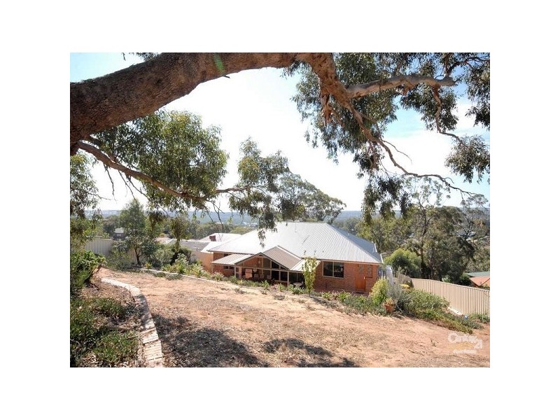 42 Alpine Road, Happy Valley SA 5159