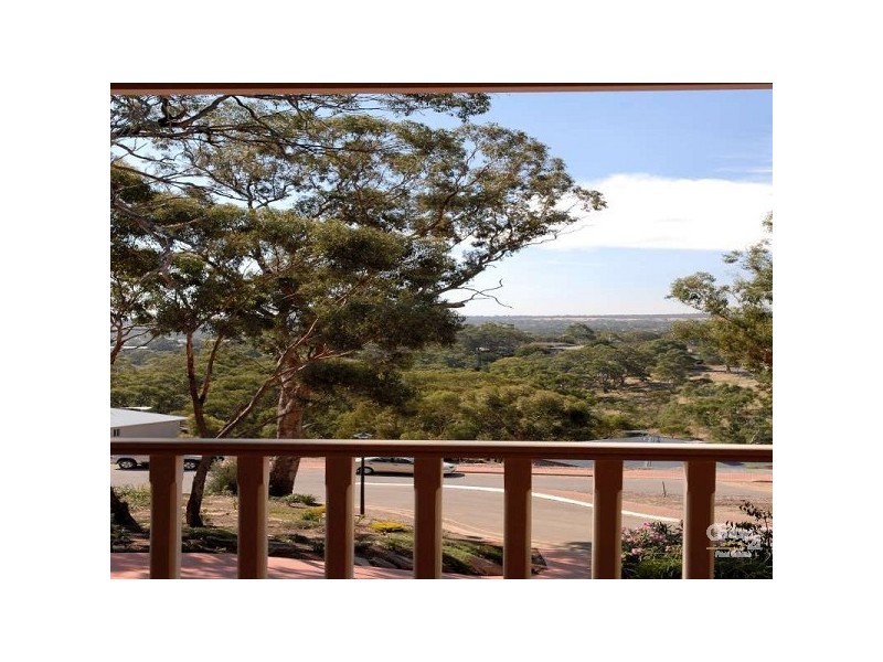 42 Alpine Road, Happy Valley SA 5159