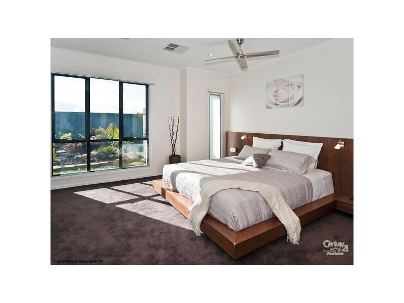 71 Commercial Road, Port Noarlunga South SA 5167