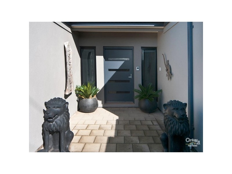 71 Commercial Road, Port Noarlunga South SA 5167