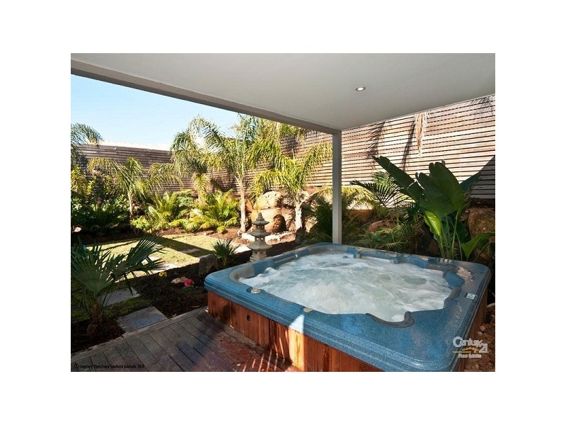 71 Commercial Road, Port Noarlunga South SA 5167