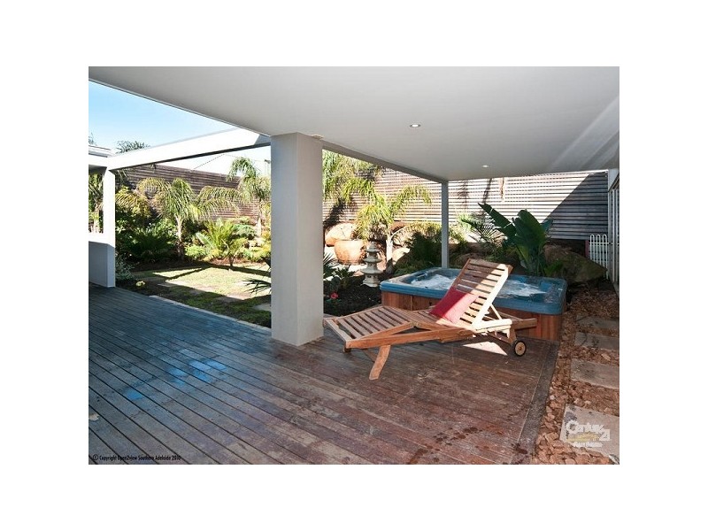 71 Commercial Road, Port Noarlunga South SA 5167