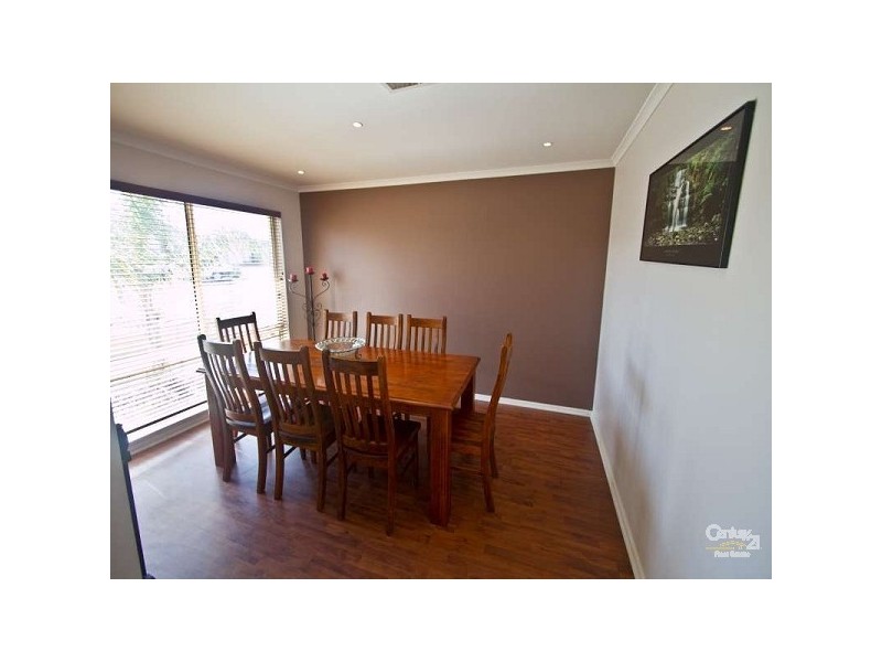 6 Verdant Parade, Woodcroft SA 5162