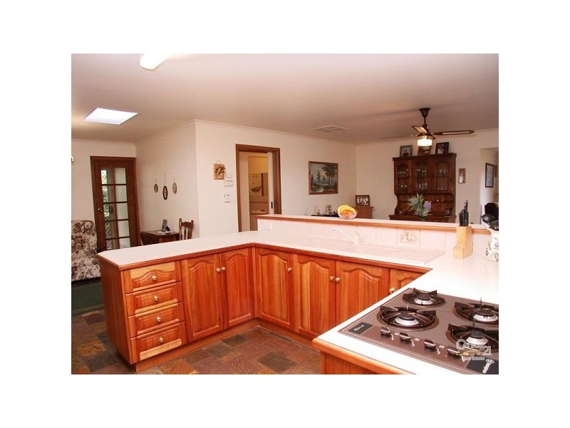 32 Dressage Avenue, Woodcroft SA 5162