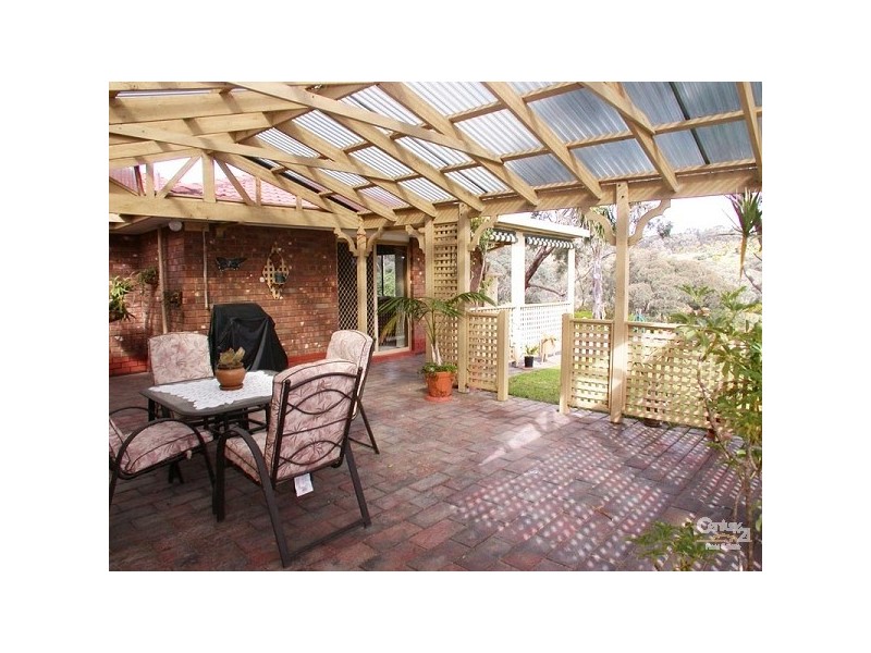 32 Dressage Avenue, Woodcroft SA 5162