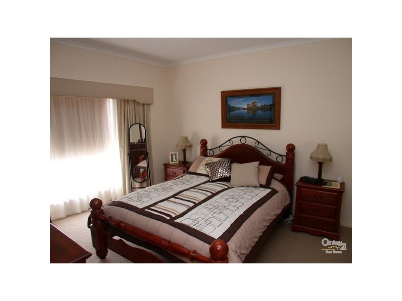 18 Antonio Street, Huntfield Heights SA 5163