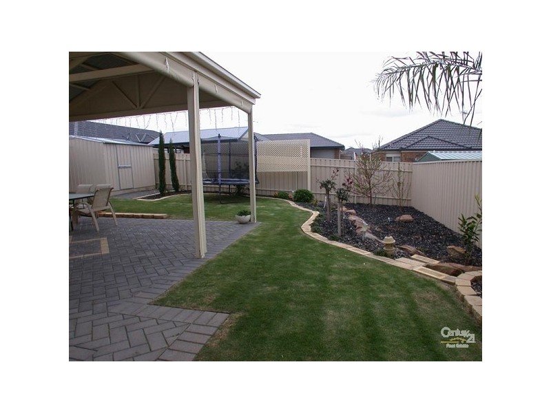 18 Antonio Street, Huntfield Heights SA 5163