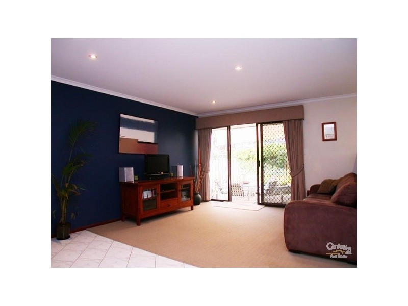 4 Bay Place, Woodcroft SA 5162