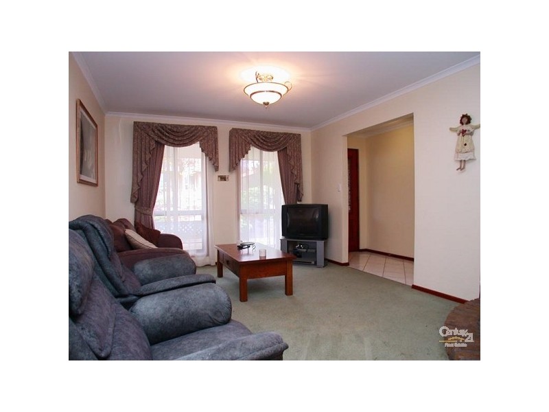 4 Bay Place, Woodcroft SA 5162