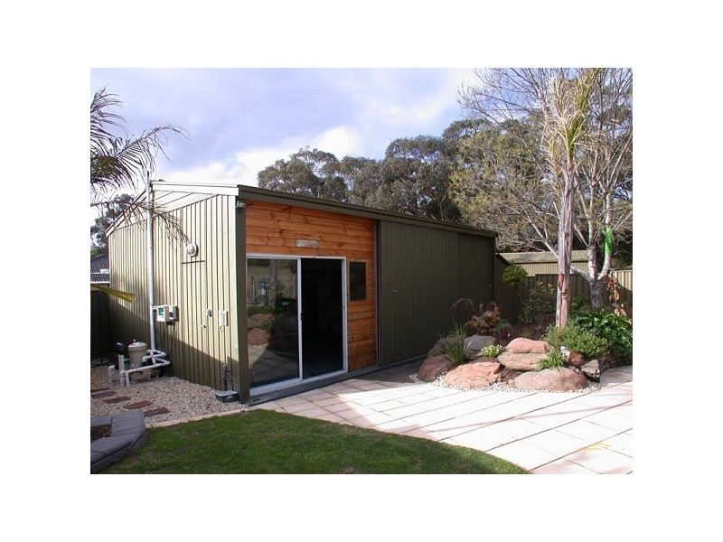 4 Bay Place, Woodcroft SA 5162