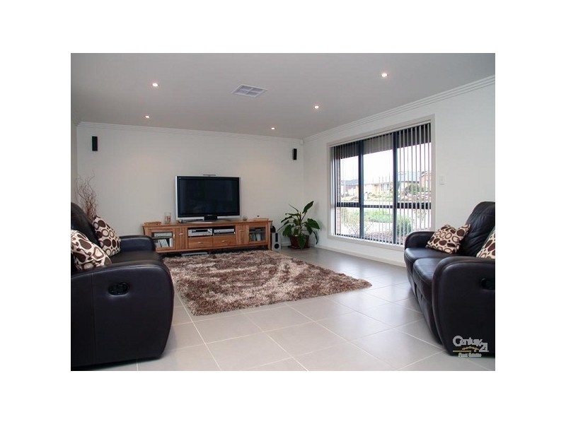 113 Grand Boulevard, Seaford Rise SA 5169