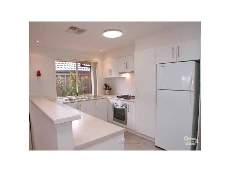 11 Brighton Drive, Seaford Rise SA 5169