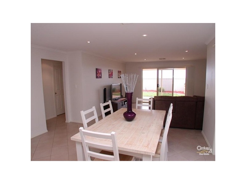 11 Brighton Drive, Seaford Rise SA 5169
