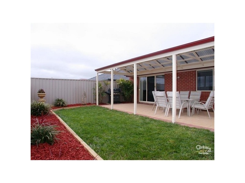 11 Brighton Drive, Seaford Rise SA 5169