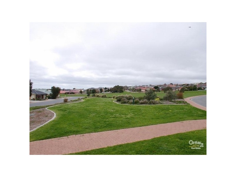 11 Brighton Drive, Seaford Rise SA 5169