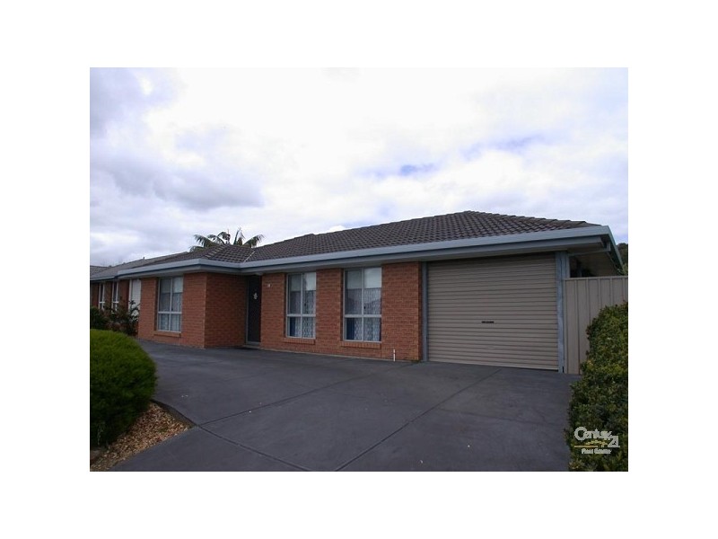 24 Brookland Valley Drive, Woodcroft SA 5162