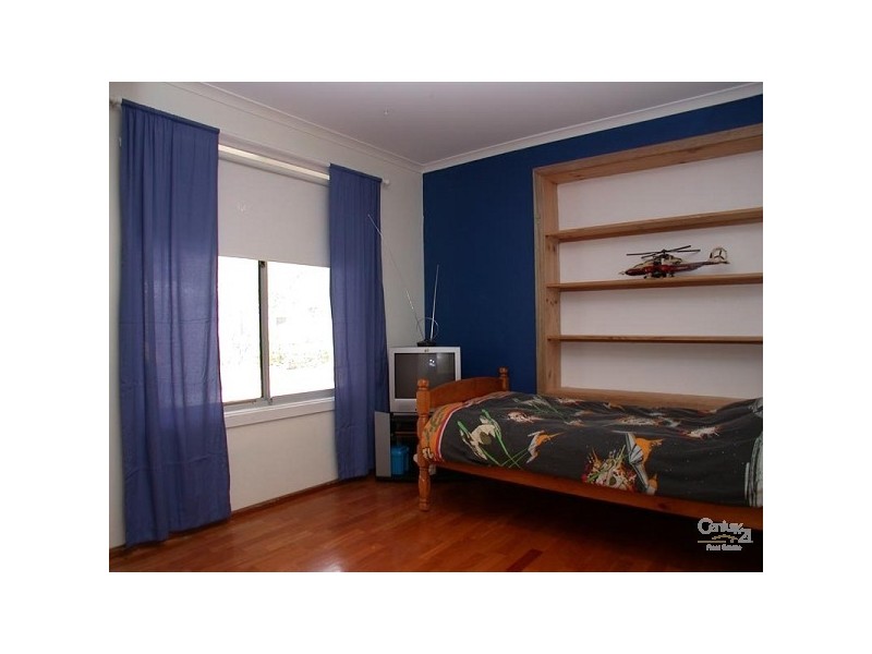 24 Brookland Valley Drive, Woodcroft SA 5162