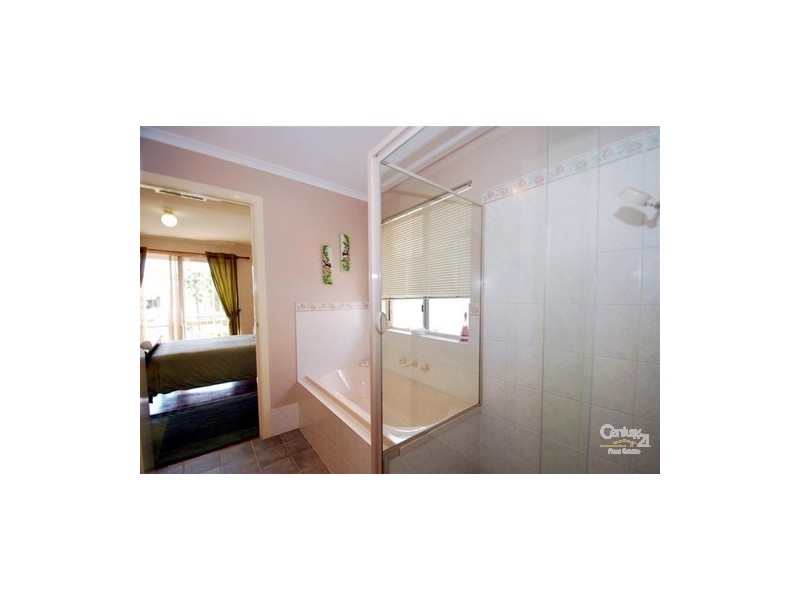 34 Riddoch Crescent, Woodcroft SA 5162