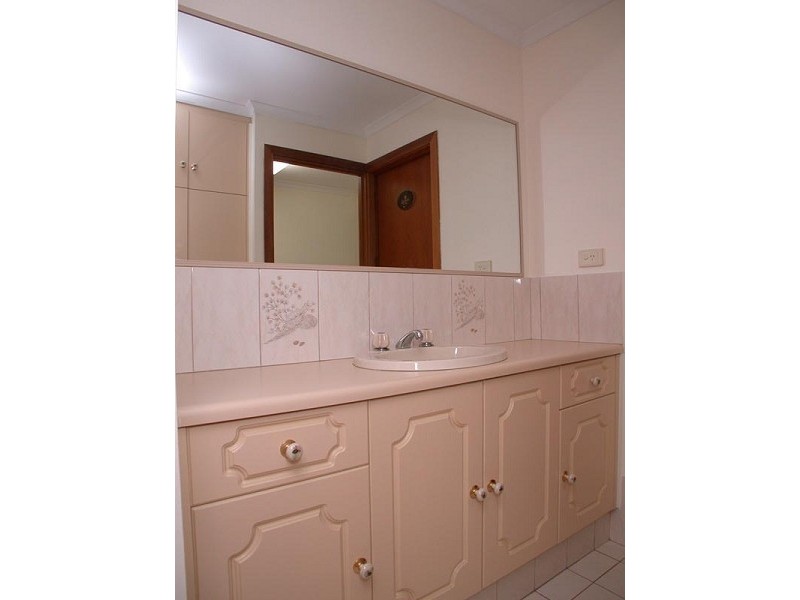 6 Jutland Parade, Woodcroft SA 5162