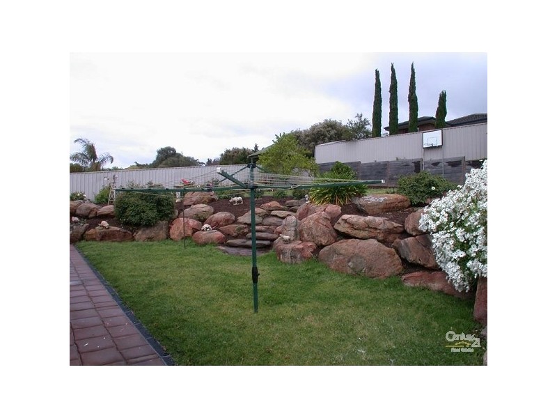 6 Jutland Parade, Woodcroft SA 5162