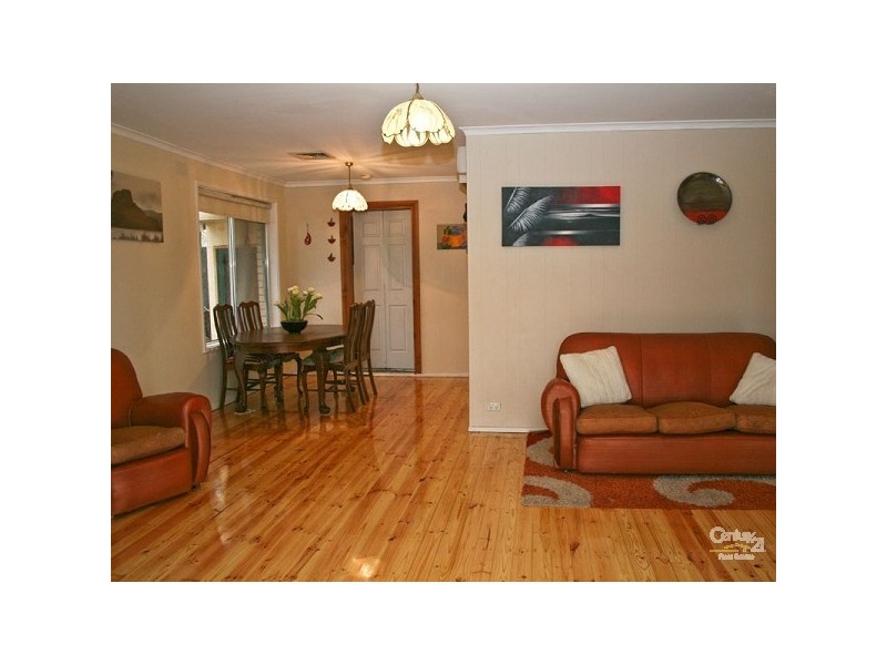 108 Brentwood Drive, Huntfield Heights SA 5163