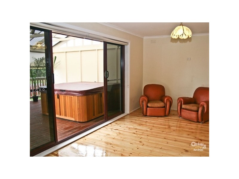 108 Brentwood Drive, Huntfield Heights SA 5163