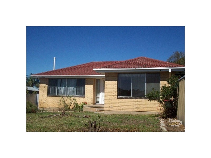 18 Walnut Street, Old Reynella SA 5161