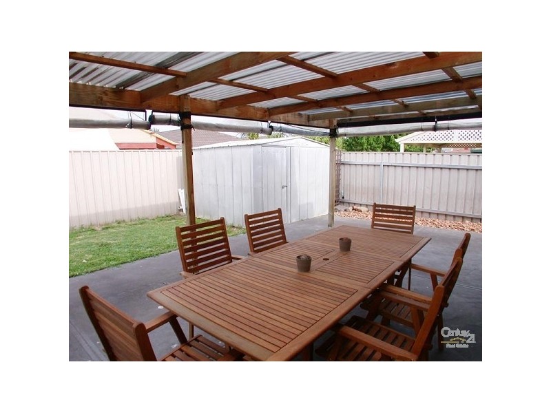 8 Baume Cct, Old Reynella SA 5161
