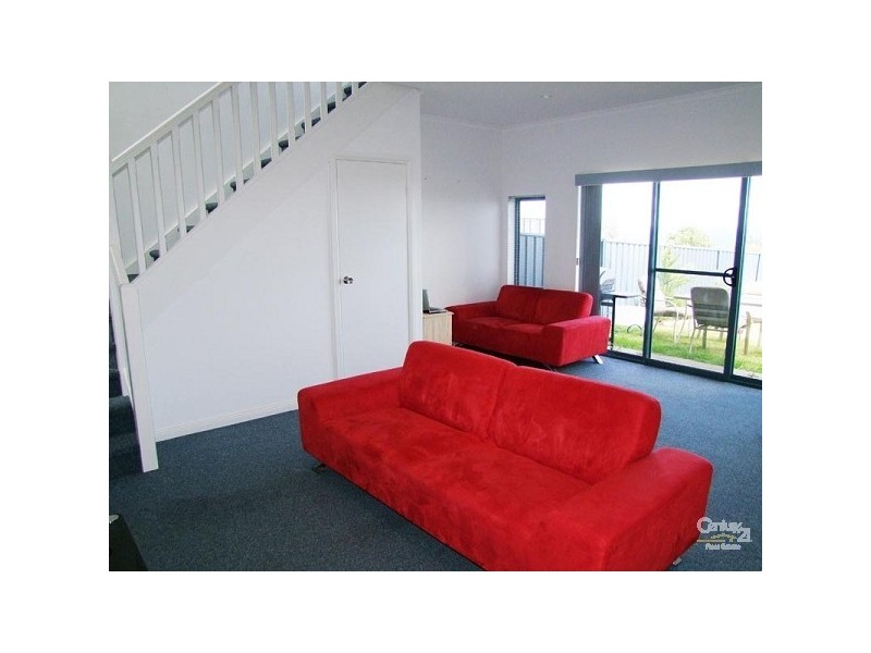 2C St Vincents Avenue, Hallett Cove SA 5158