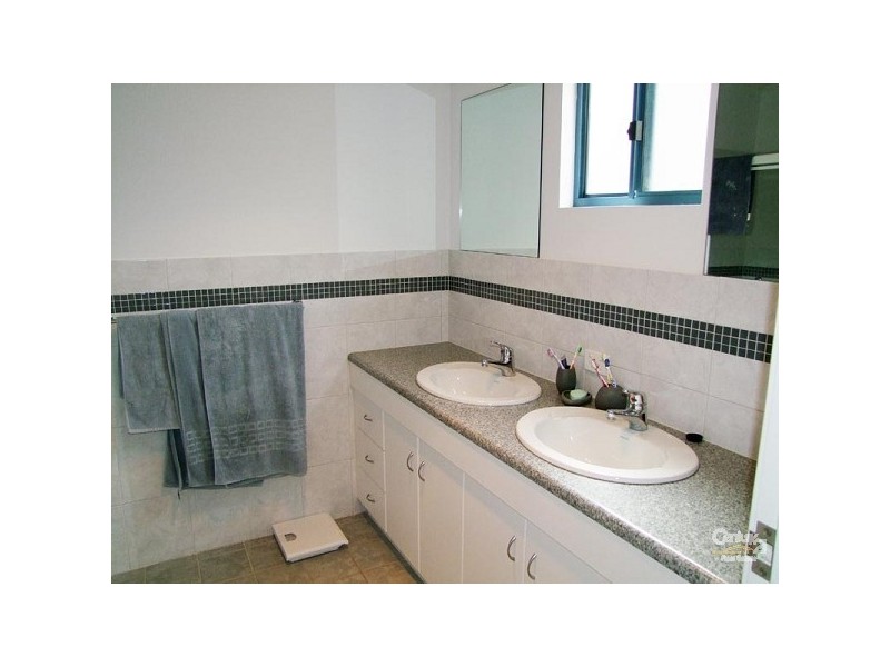 2C St Vincents Avenue, Hallett Cove SA 5158