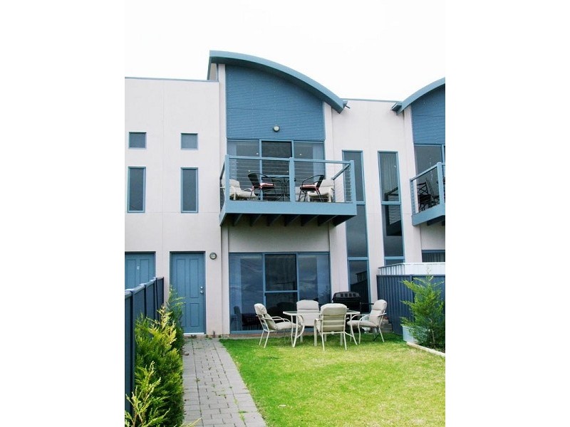 2C St Vincents Avenue, Hallett Cove SA 5158