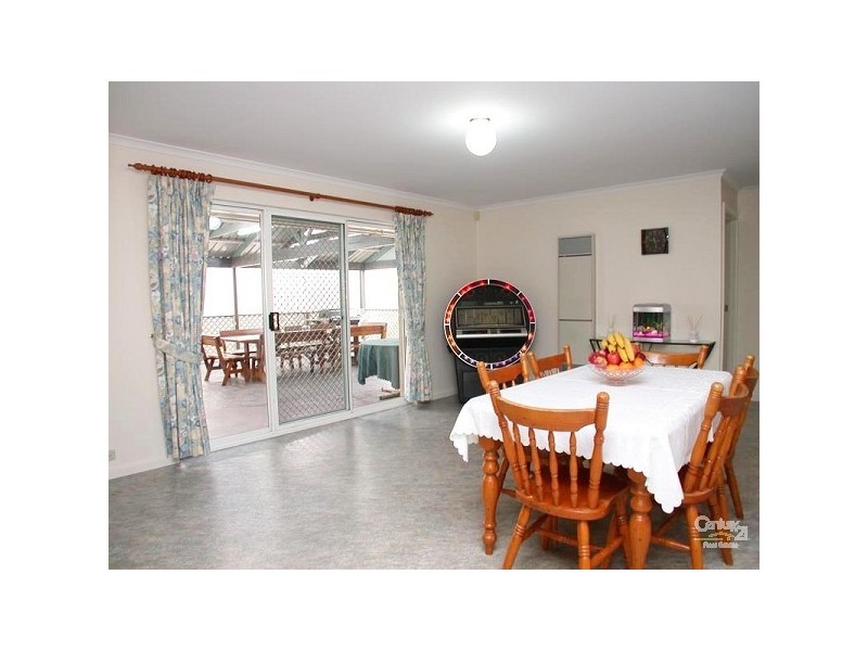 2 Hispano Drive, Woodcroft SA 5162