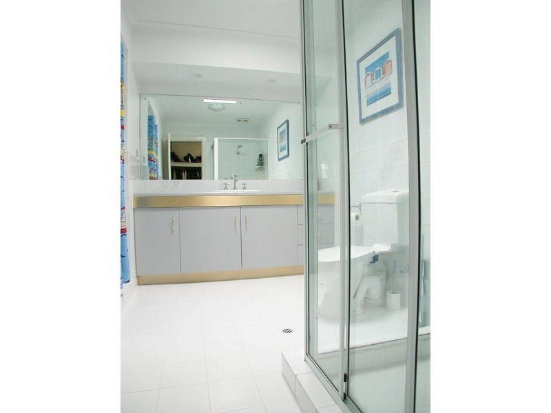 2 Hispano Drive, Woodcroft SA 5162