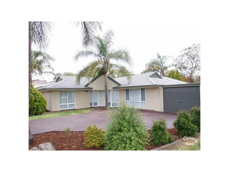 2 Hispano Drive, Woodcroft SA 5162