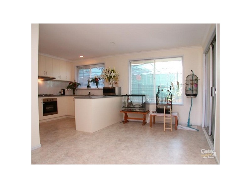 15 Jennifer Drive, Happy Valley SA 5159