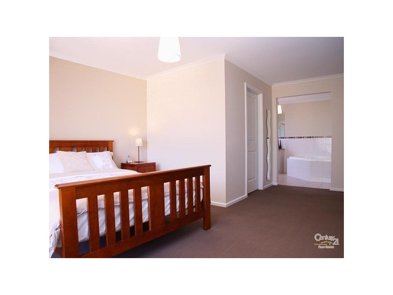 8 Summer Street, Mclaren Flat SA 5171