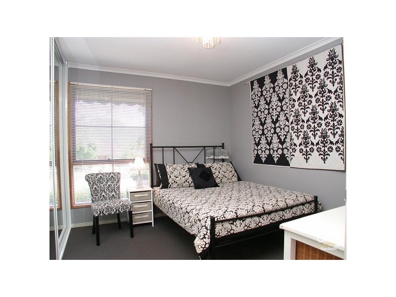 28 Lexcen Grove, Happy Valley SA 5159