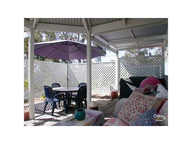 28 Lexcen Grove, Happy Valley SA 5159