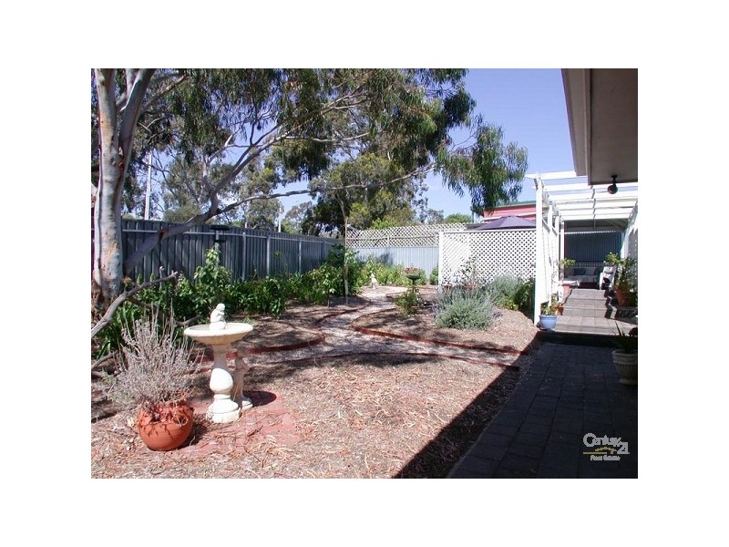 28 Lexcen Grove, Happy Valley SA 5159