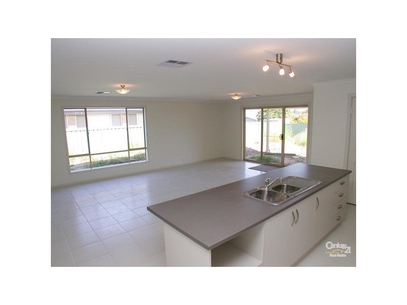 21 Summer Street, Mclaren Flat SA 5171