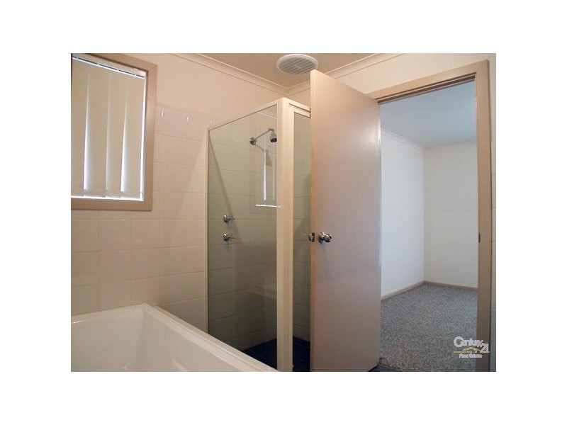 25 Playford Drive, Morphett Vale SA 5162