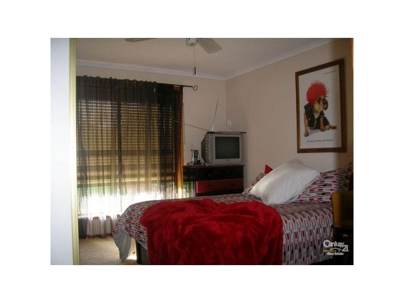 14 Birchenough Road, Huntfield Heights SA 5163