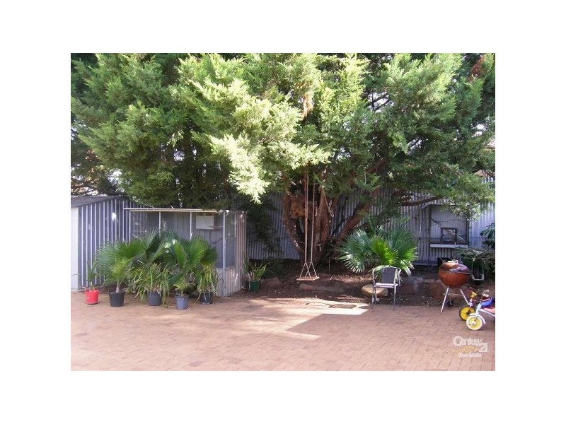 14 Birchenough Road, Huntfield Heights SA 5163