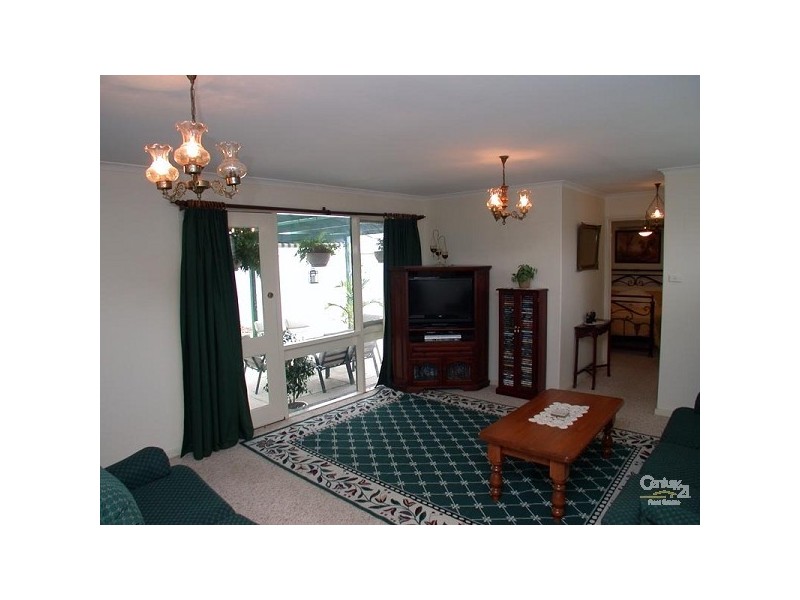 6 Stephen Crescent, Christie Downs SA 5164