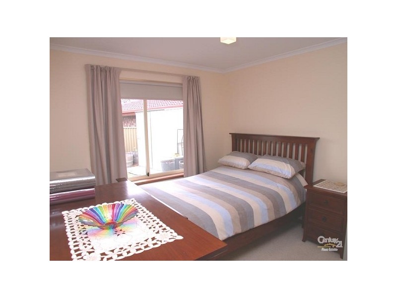 27 Siegersdorf Crescent, Old Reynella SA 5161